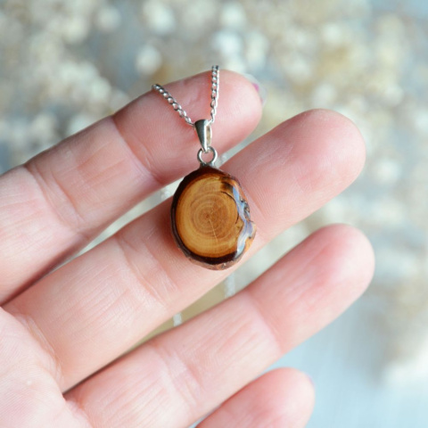 Drewniany wisiorek hand made Drewniany wisiorek hand made